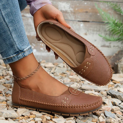 Arch Supportive everyday shoes for women | Daria