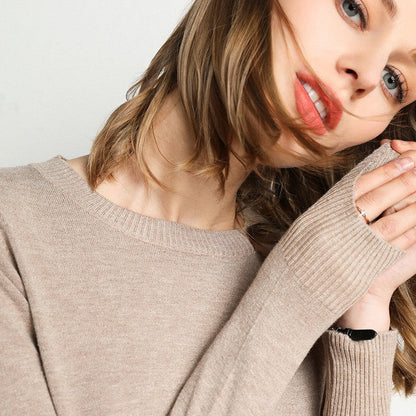 Classic soft cashmere round-neck jumper for women -16