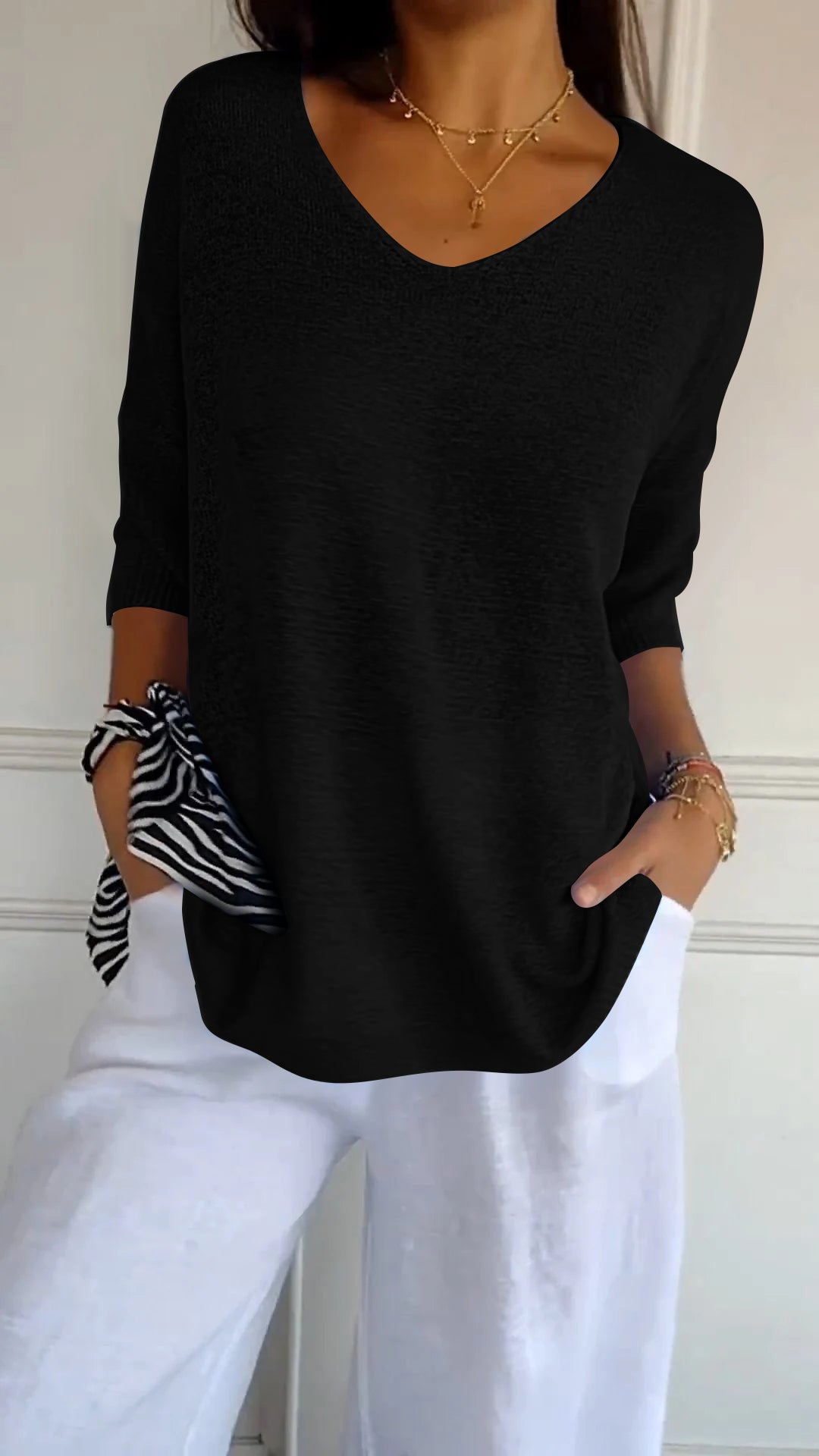 Classic plain knitted V-neck sweater for women | Rosal -7