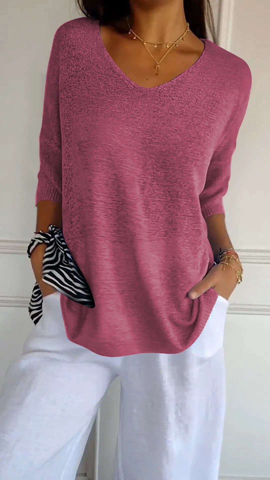 Classic plain knitted V-neck sweater for women | Rosal -4