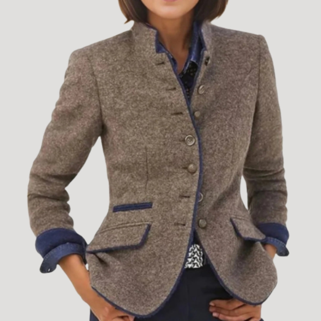City Tweed jacket with fitted silhouette for women | Elowen
