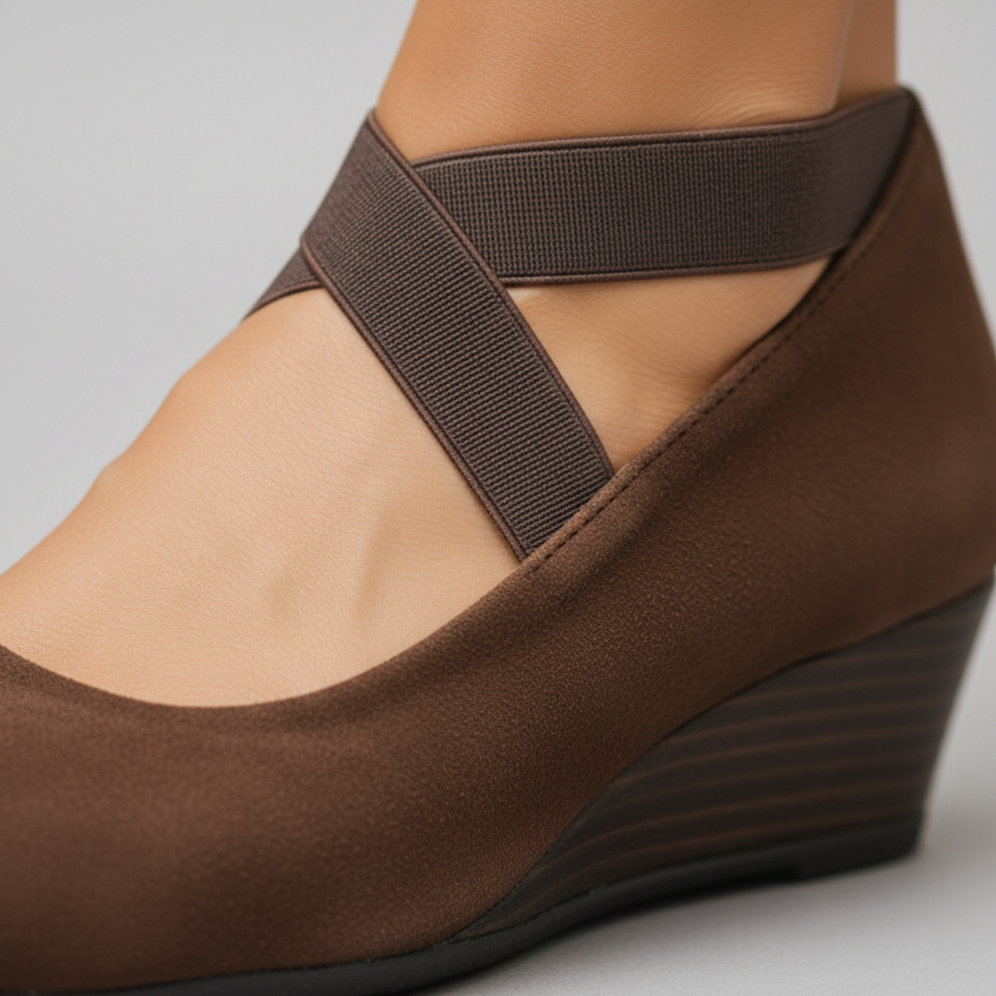 Orthopedic wedge shoes with elastic straps for women -2