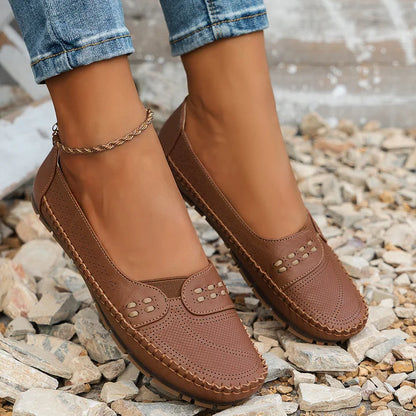 Arch Supportive everyday shoes for women | Daria
