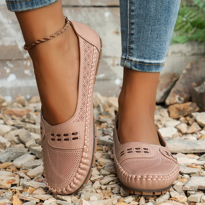 Arch Supportive everyday shoes for women | Daria