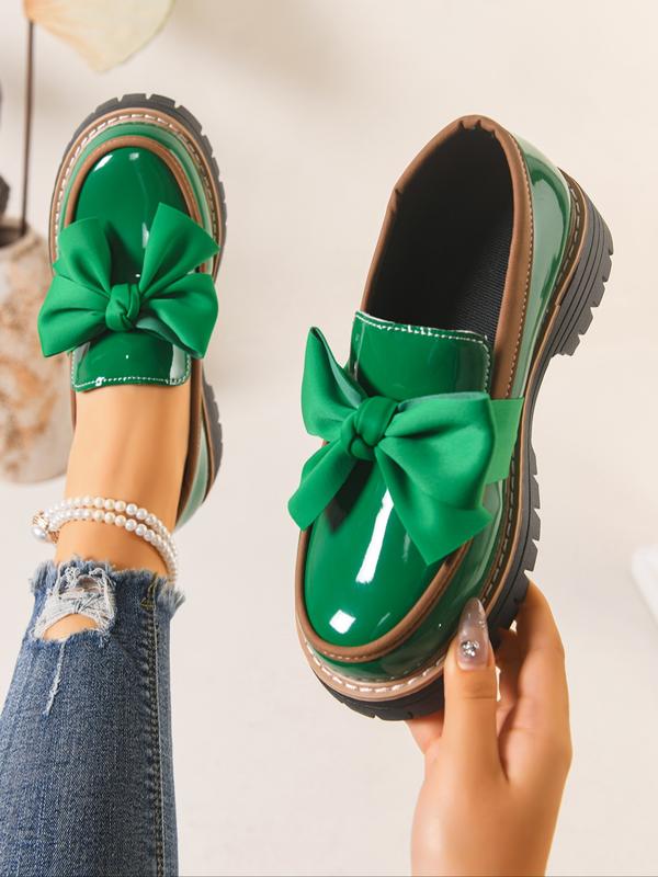 Simple Artisan loafers with bow detail for women | Chelsea