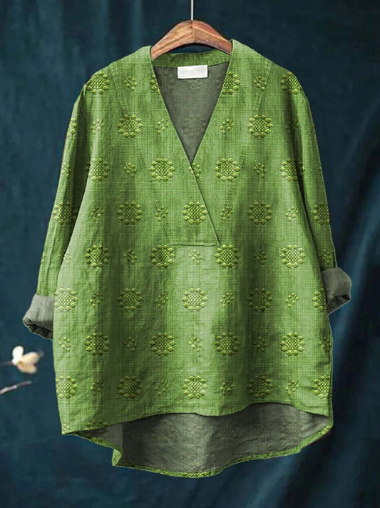 Boxy Embroidered blouse with V-neck silhouette for women | Cara
