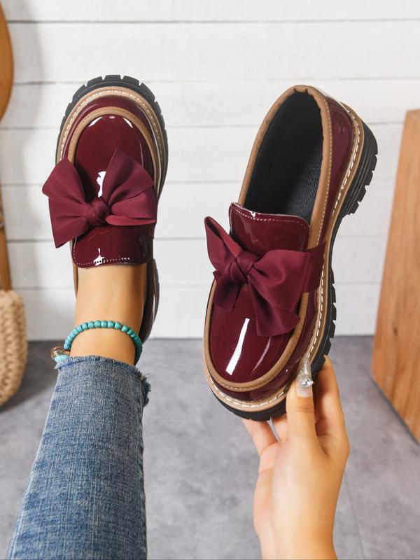 Simple Artisan loafers with bow detail for women | Chelsea