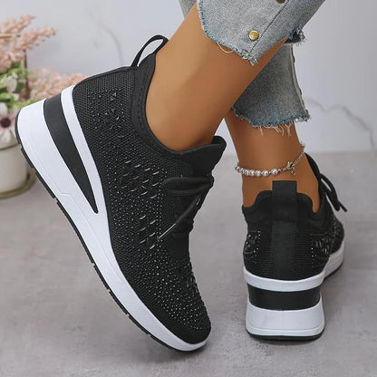 Velocity Supportive everyday sneakers for women | Brielle