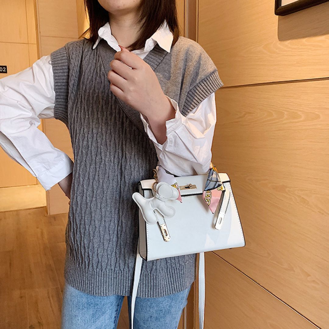 Chic classic structured shoulder bag for women | Reflet du Temps -3