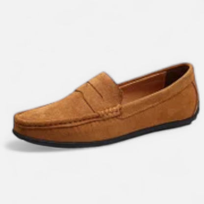 Understated Casual flat sole shoes with soft inner lining for men | Nolan