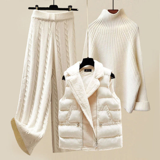 Cosy elegant loungewear set for women | Chloe Montclair -1