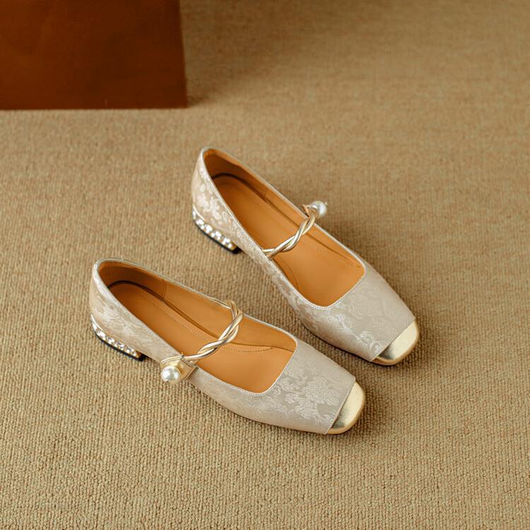 Classic everyday leather pumps for women | Naila -18