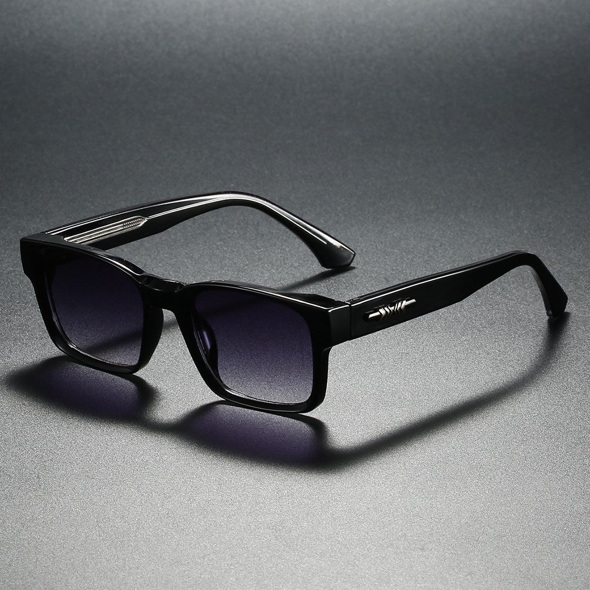Lightweight polarised UV400 sunglasses for men | Veyron -9