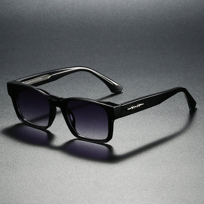 Lightweight polarised UV400 sunglasses for men | Veyron -9
