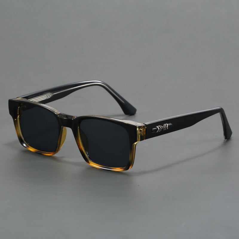 Lightweight polarised UV400 sunglasses for men | Veyron -3
