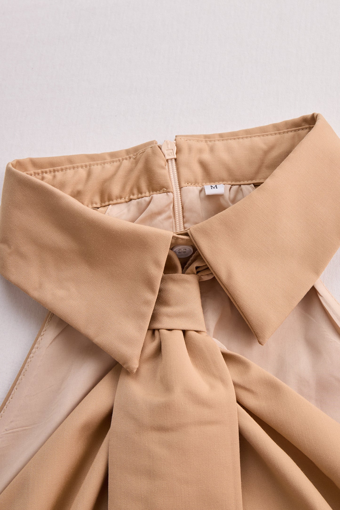 Sleeveless halter neck-tie blouse for women -4
