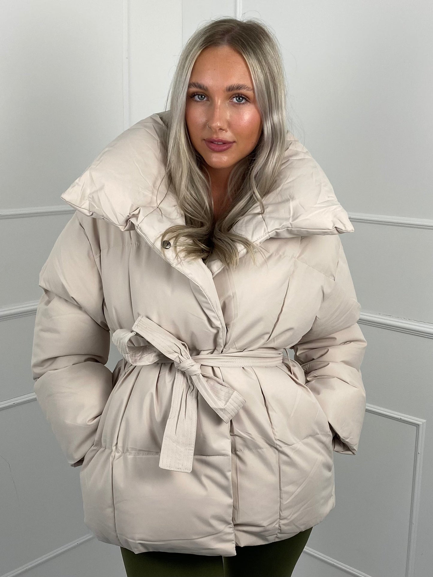 Short belted puffer jacket for women | Karly -8