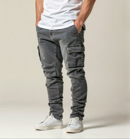 Tapered-leg cargo jeans with stretch fit for men | Riven -3