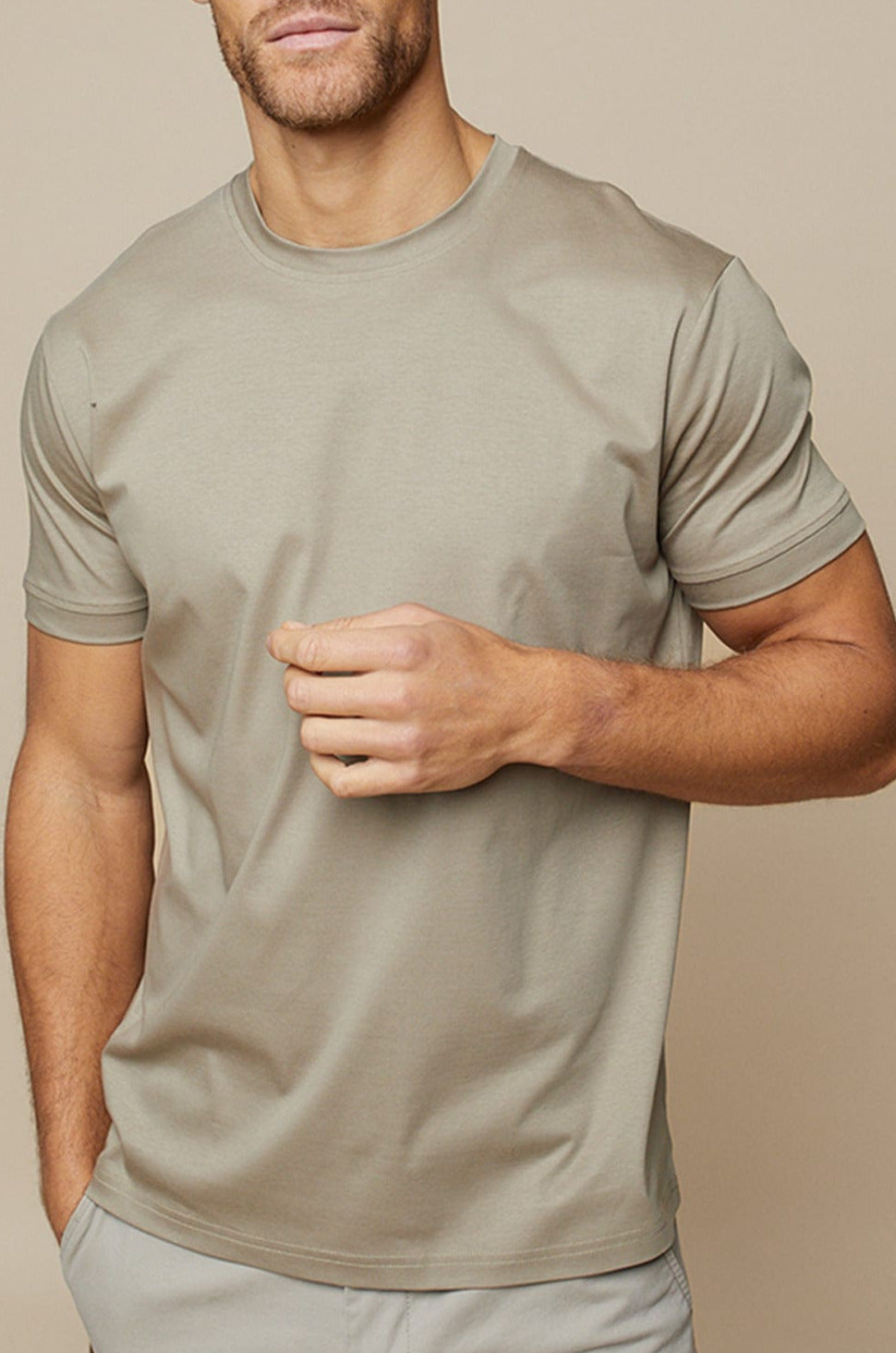 Classic luxe soft tailored everyday t-shirt for men -1