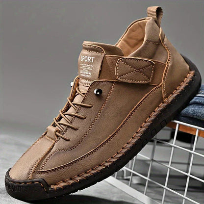 Pushing Supportive sneakers with easy slip-on design for women | Emiline