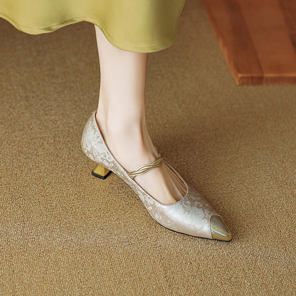 Classic elegant kitten heels for women | Savana -7