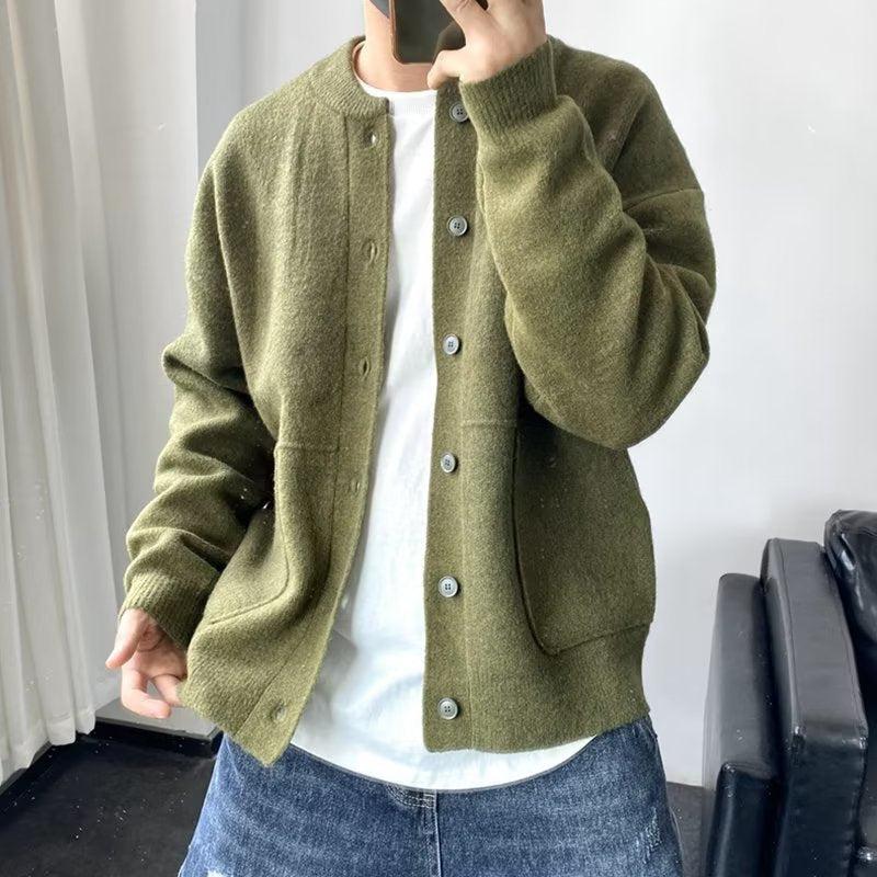 Classic relaxed everyday cardigan sweater for men | Everett -3