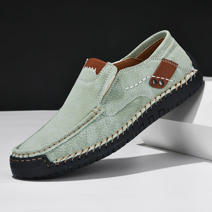 Contoured Trail walking shoes with supportive design for men | Ivan