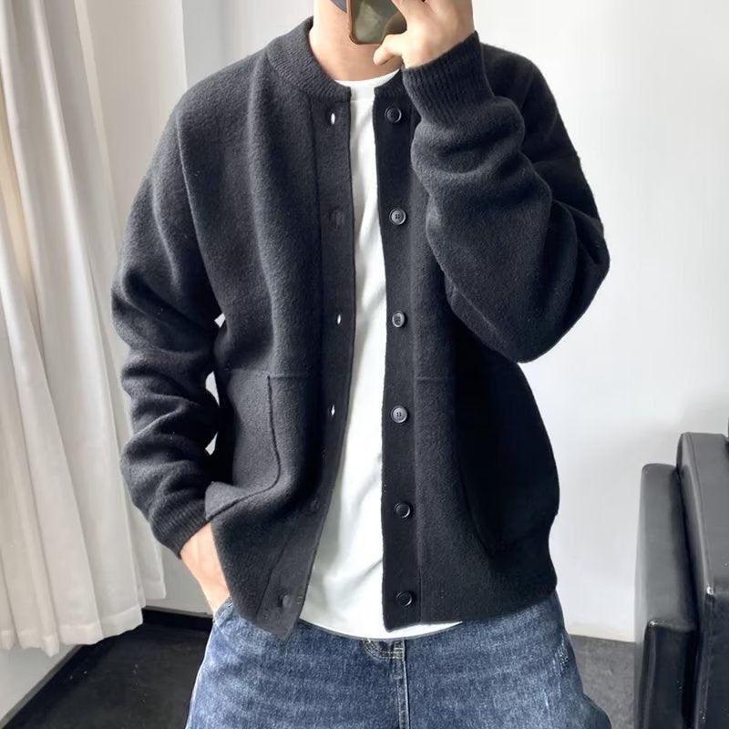 Classic relaxed everyday cardigan sweater for men | Everett -1