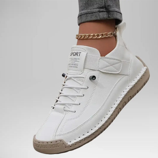 Pushing Supportive sneakers with easy slip-on design for women | Emiline