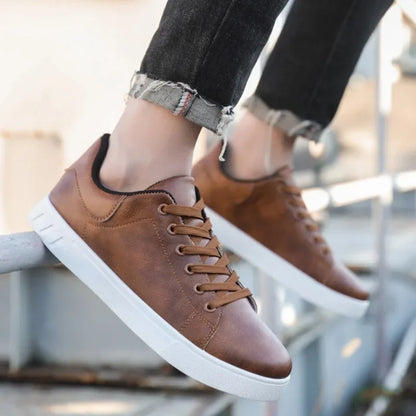 Stable Smart casual shoes with timeless silhouette for men | Jovan
