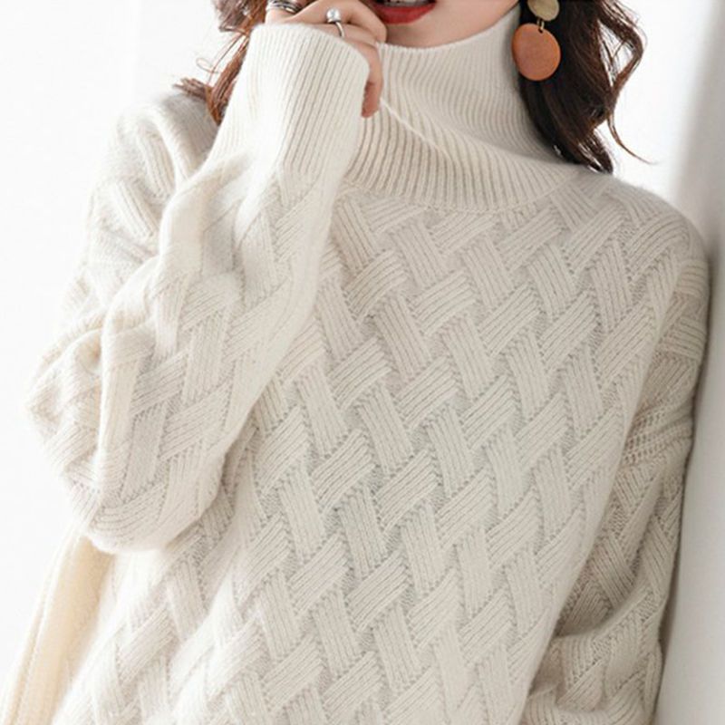 Cosy classic cashmere turtleneck sweater for women | Joslyn -4