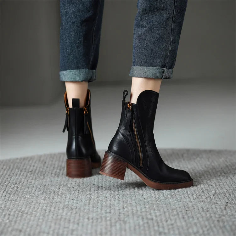 Classic leather ankle boots for women | Grazia -3