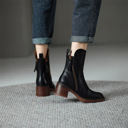 Classic leather ankle boots for women | Grazia -3