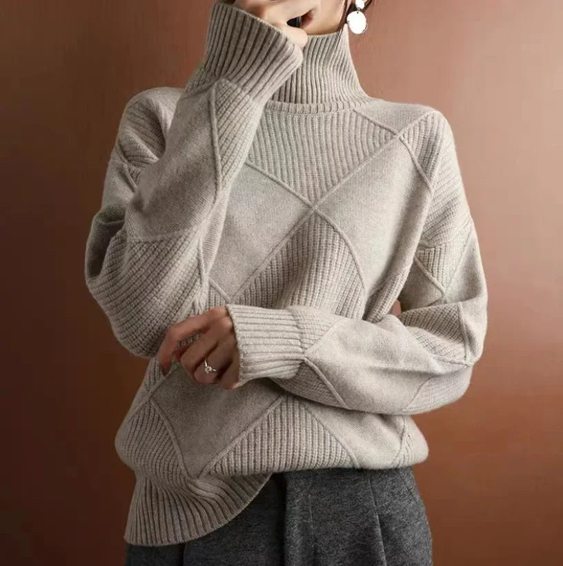 Classic diamond knit high-neck sweater for women | Allegra -3