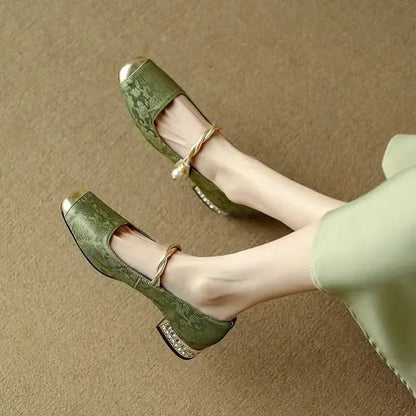 Classic everyday leather pumps for women | Naila -3