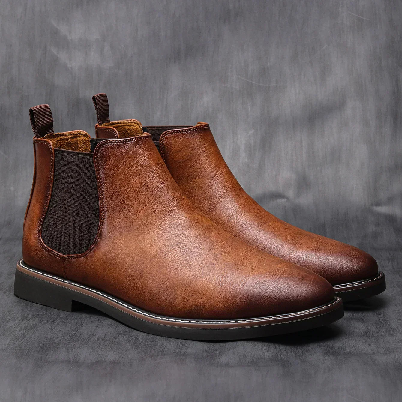 Ranger Timeless Chelsea boots with classic silhouette for men | Emerson