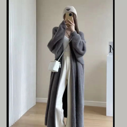 Classic elegant longline cashmere coat for women | Meridian -5