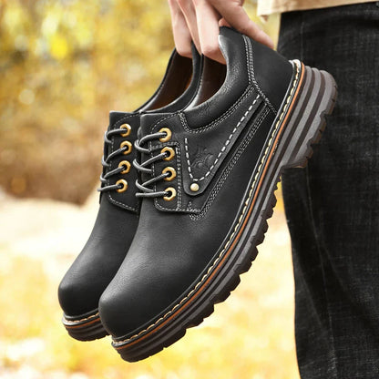 Anchored Rugged oxford shoes with classic silhouette for men | Cruz
