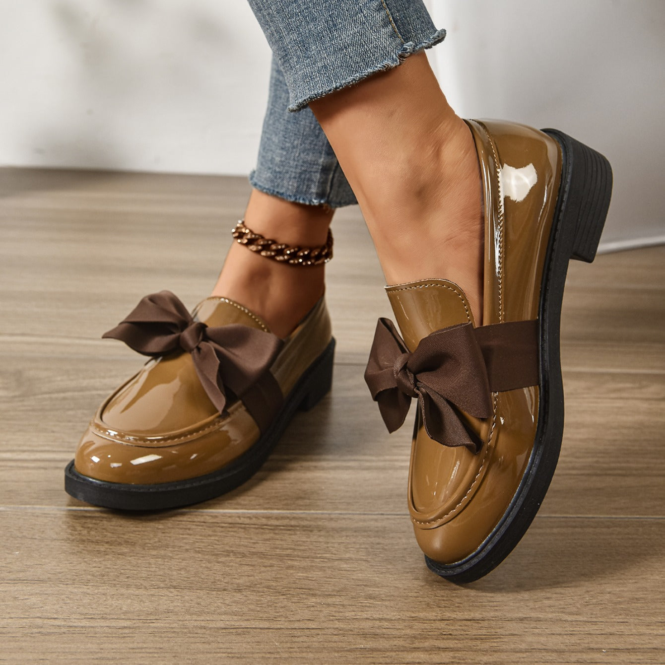 Classic everyday comfort leather shoes for women | Ayora -4