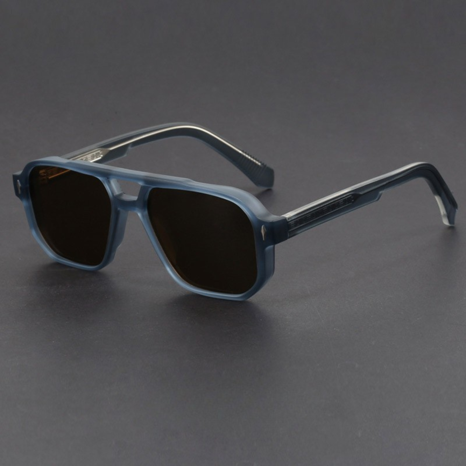 Classic lightweight aviator sunglasses for men | Vector -10