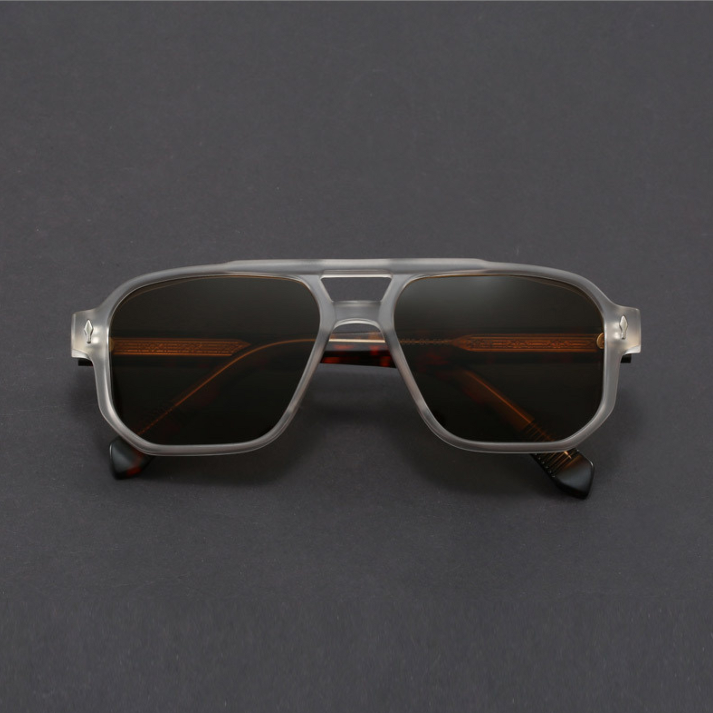Classic lightweight aviator sunglasses for men | Vector -8
