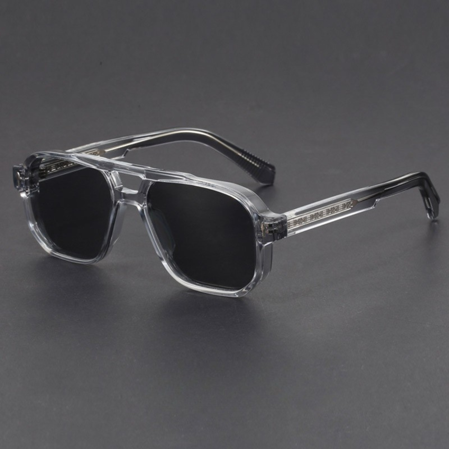 Classic lightweight aviator sunglasses for men | Vector -9