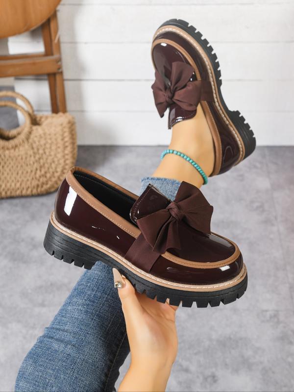 Simple Artisan loafers with bow detail for women | Chelsea