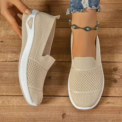 Beat Comfortable slip-on sneakers for women | Azira