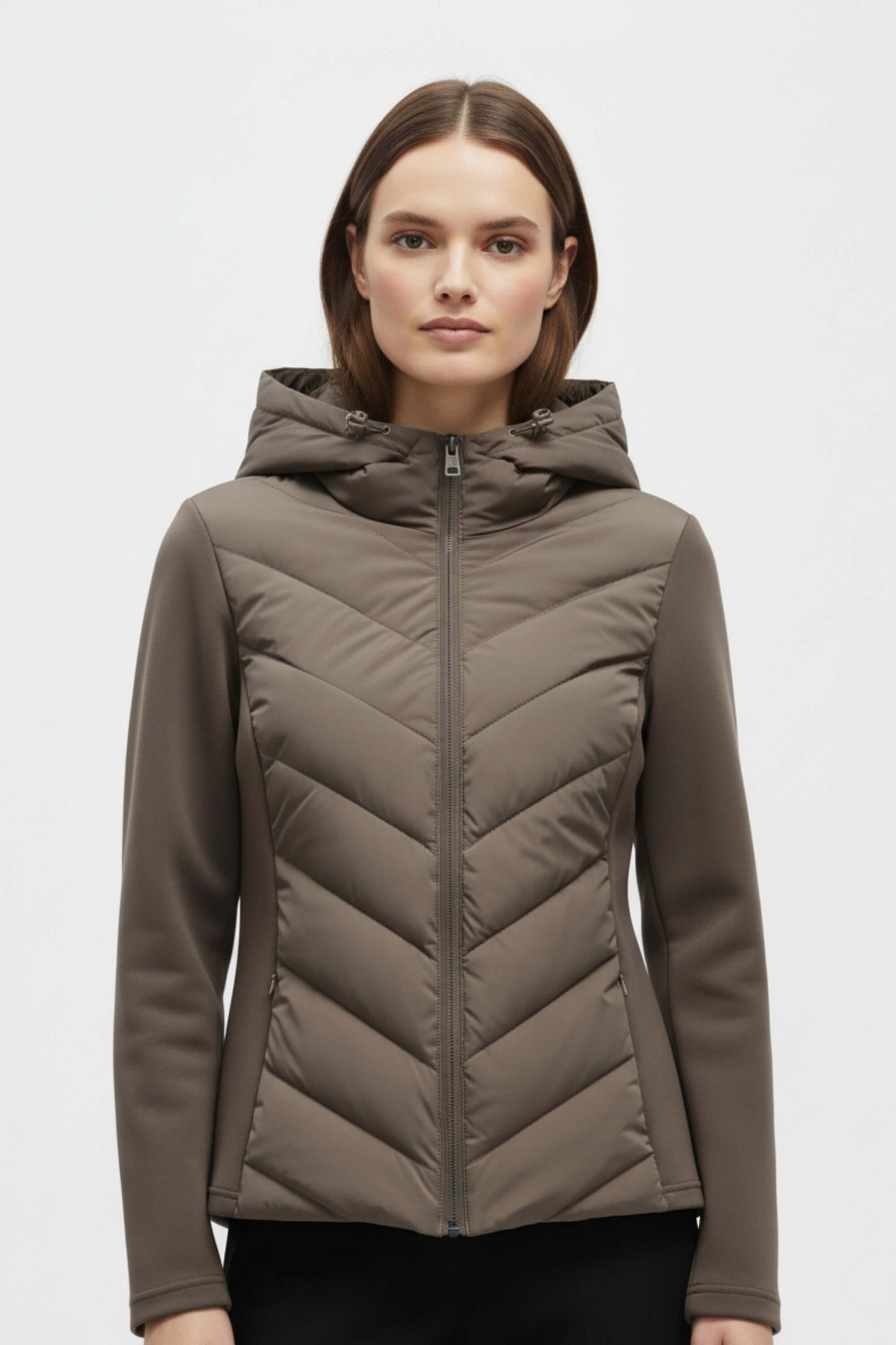 Robust Hooded puffer jacket with sleek silhouette for women | Caurelle