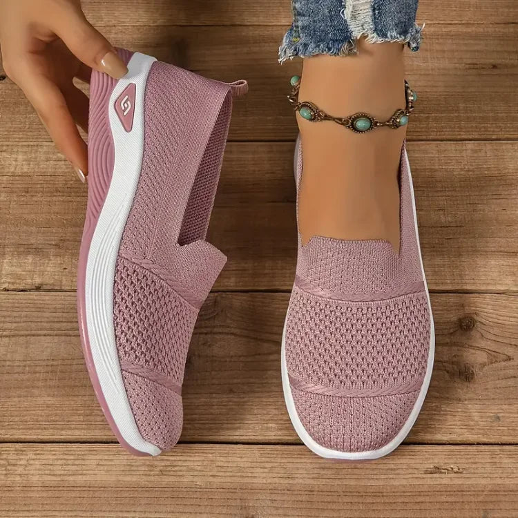Beat Comfortable slip-on sneakers for women | Azira