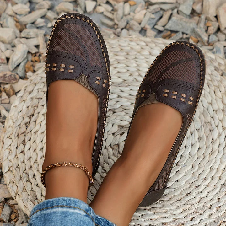 Arch Supportive everyday shoes for women | Daria