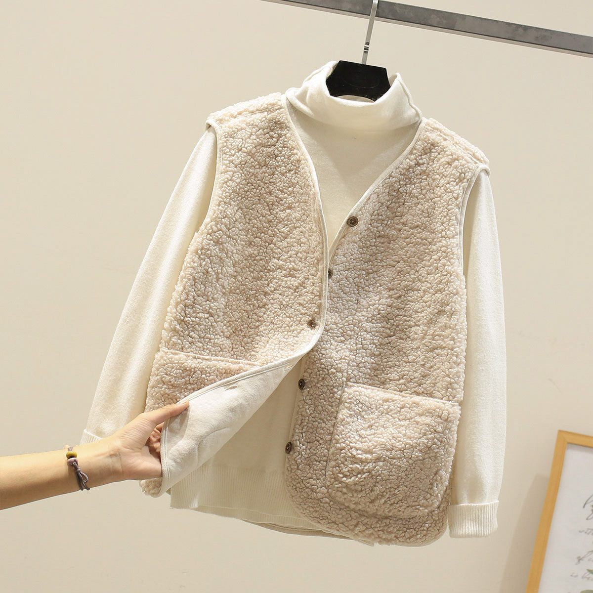 Classic lambswool sleeveless knit vest for women -9