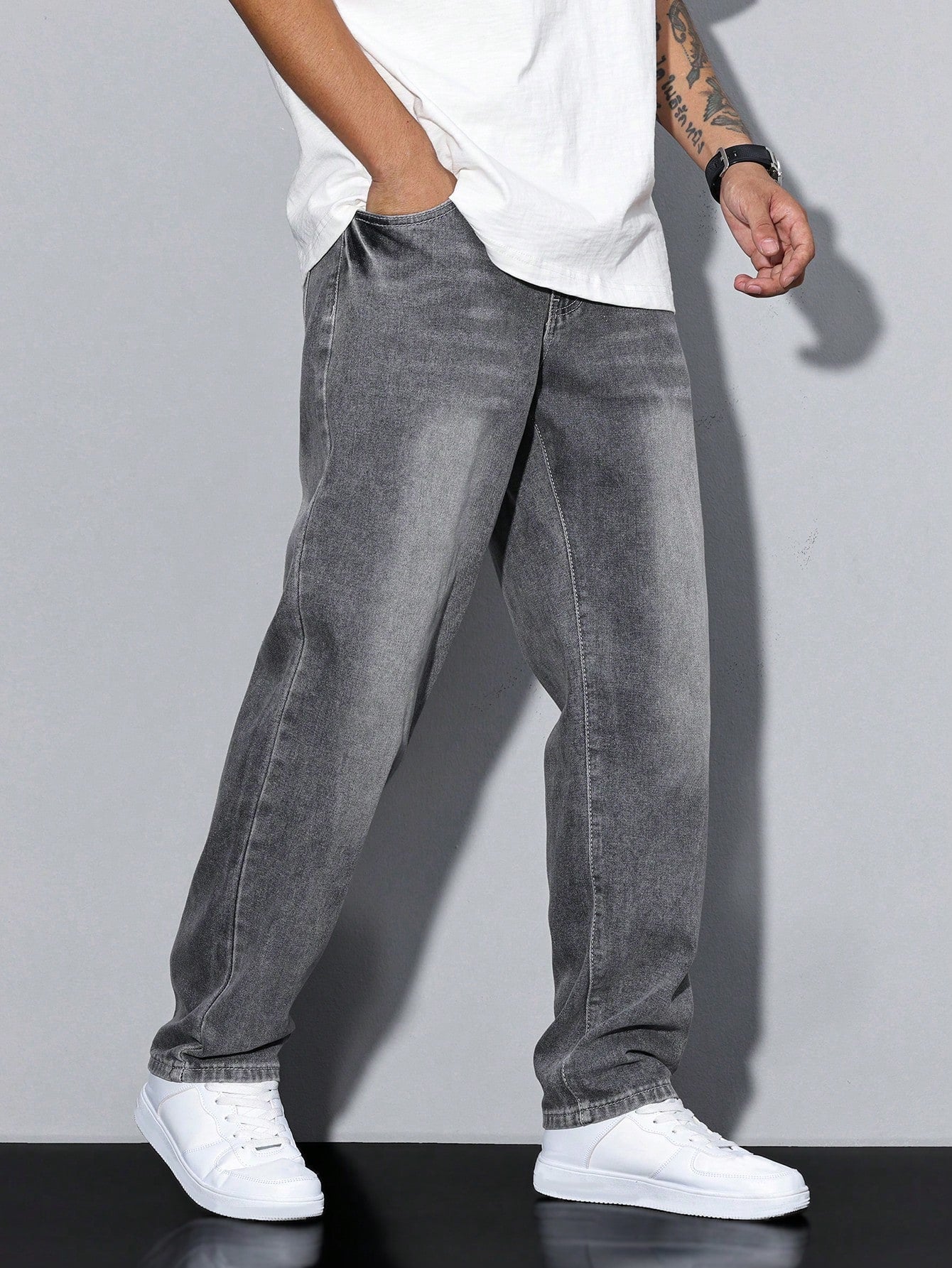 Relaxed wide-leg casual winter jeans for men -11