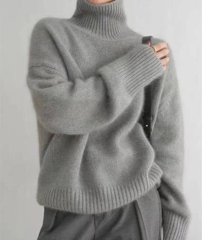 Cosy classic cashmere turtleneck sweater for women -9